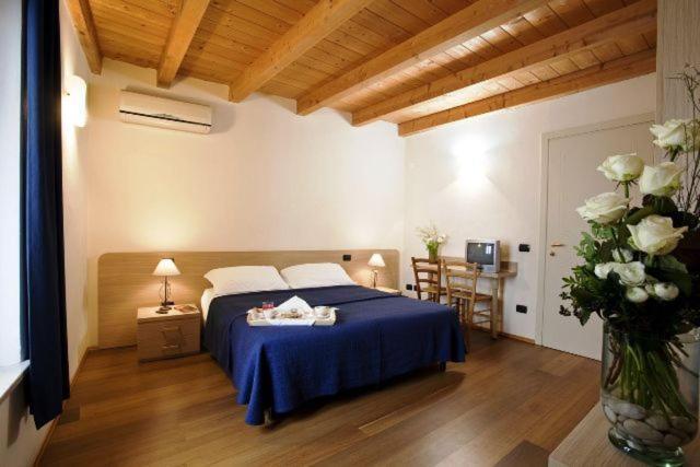 Arena Inn B&B Verona Rum bild