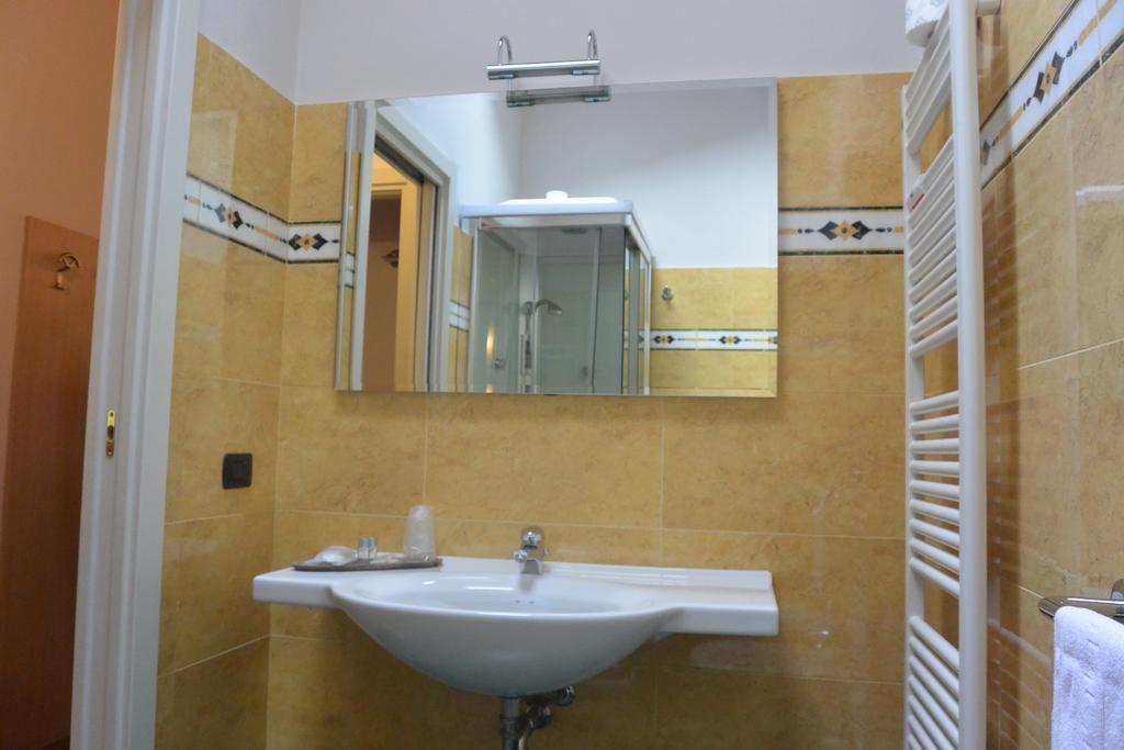 Arena Inn B&B Verona Exteriör bild